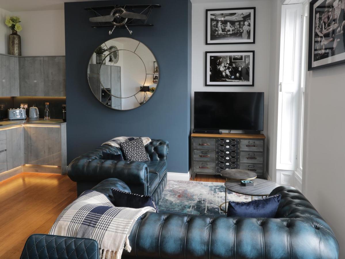 Sapphire Seas Whitby Appartement Buitenkant foto